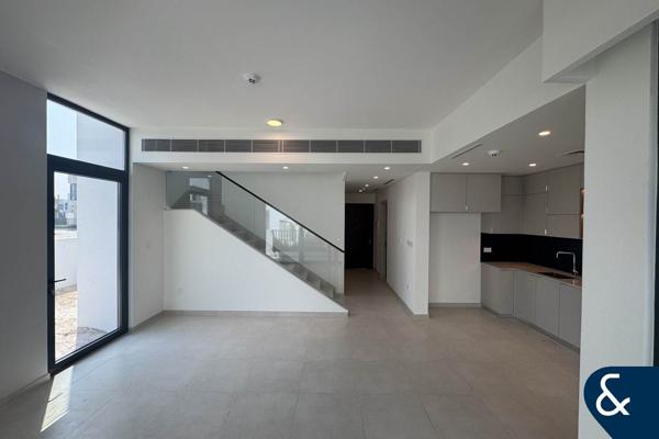 Prime Location | Close to pool | Single Row